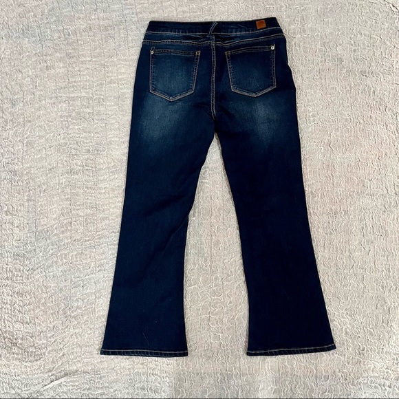 ☀️☀️☀️ 4/$20 C & C California Clothing boot cut jeans! - Picture 2 of 4